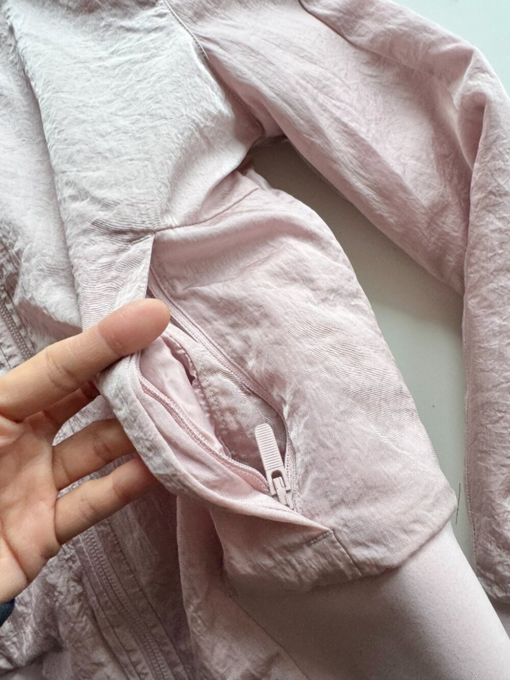 LULULEMON Non-Stop Reversible Misty Pink Water Repellent Bomber Jacket, Size 4 - Picture 9 of 16